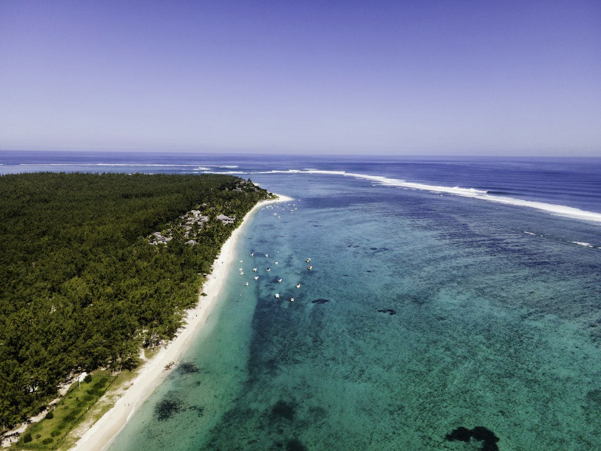 La plage du Morne et son lagon à l’île Maurice